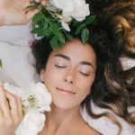 Este es el único perfume para el cabello con 8 beneficios y un aroma cautivador. ¡Sorpréndete con sus beneficios!